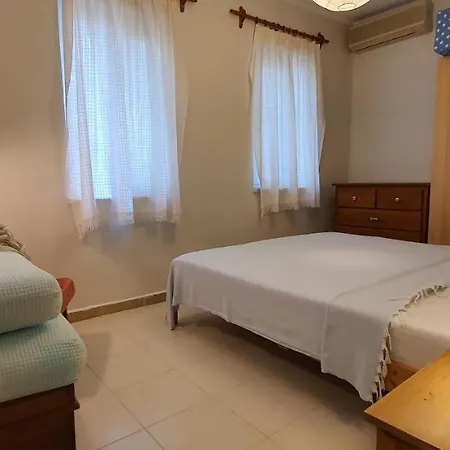 إيه آند بي هوم فندق
